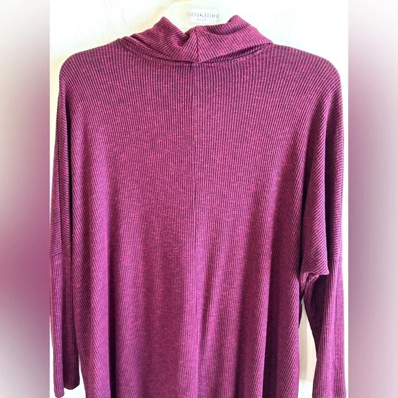 Lane Bryant Dark Wine Cowl Neck Ribbed Slouchy Loose Fit Sweater Top Sz 14/16 - Picture 9 of 12